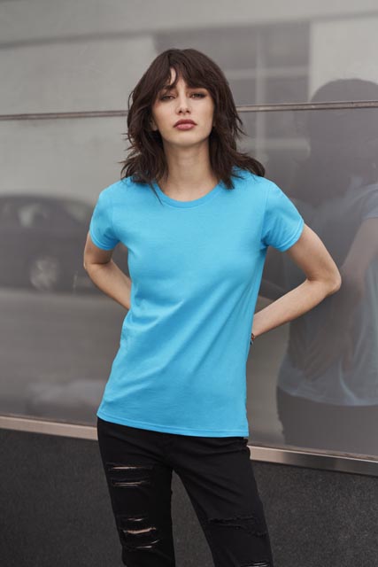 WOMEN'S LIGHTWEIGHT TEE