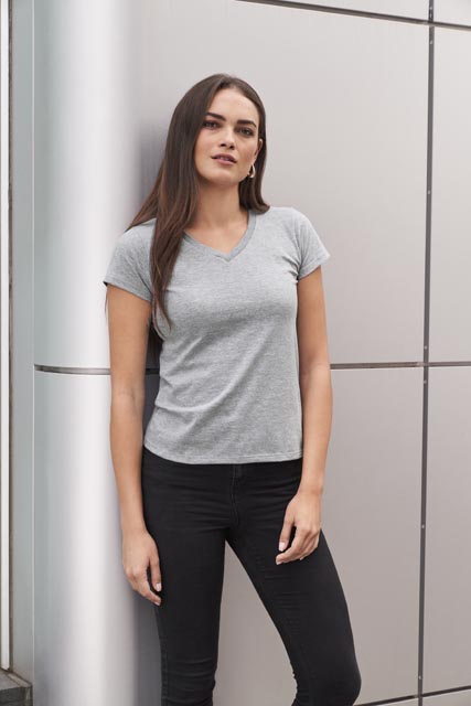 WOMEN'S LIGHTWEIGHT V-NECK TEE